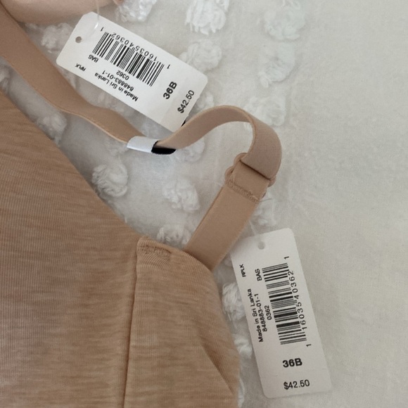 NWT Gap breathe wireless bras in light tan/nude color - Picture 2 of 4